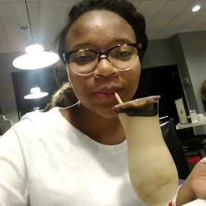 Meet your Posher, Precious